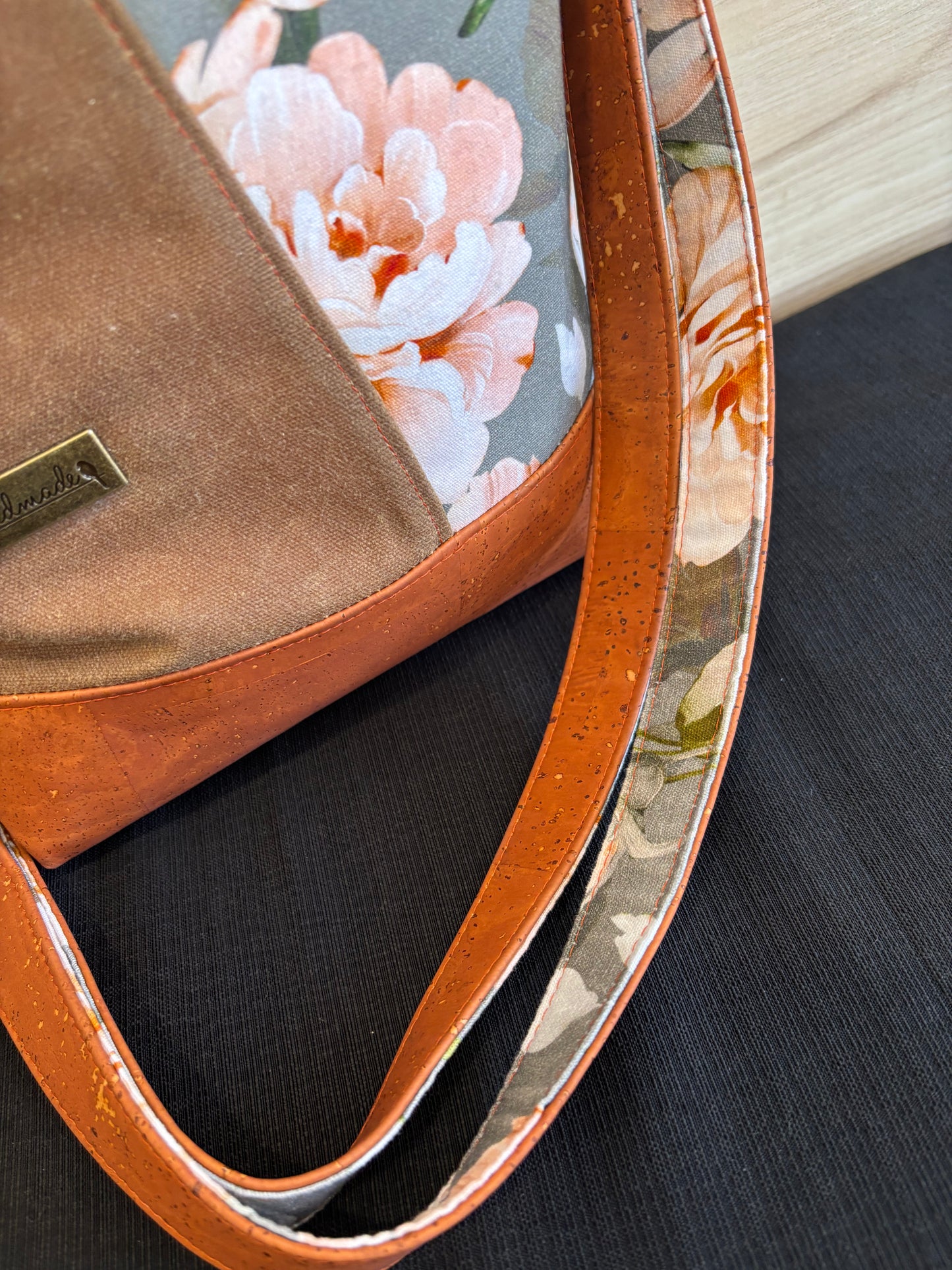 Teloujay 2.0 Crossbody Bag