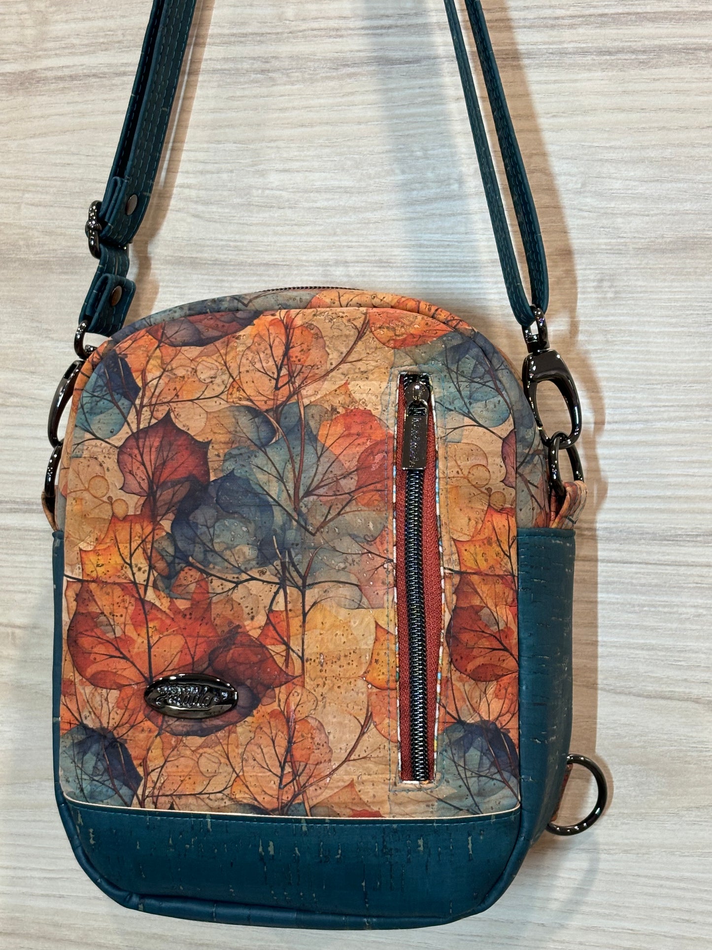 Kandou Convertible Back Pack in Cork