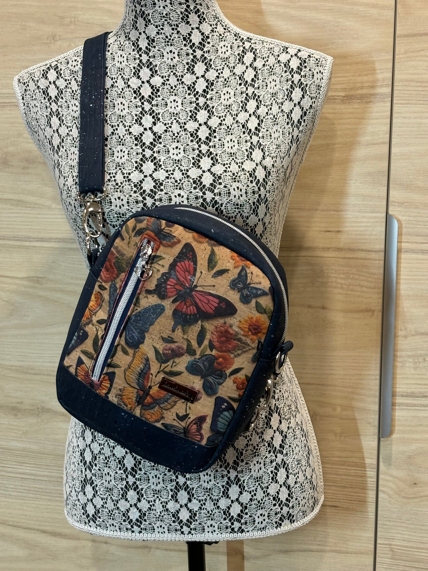 Kandou Convertible Back Pack in Cork