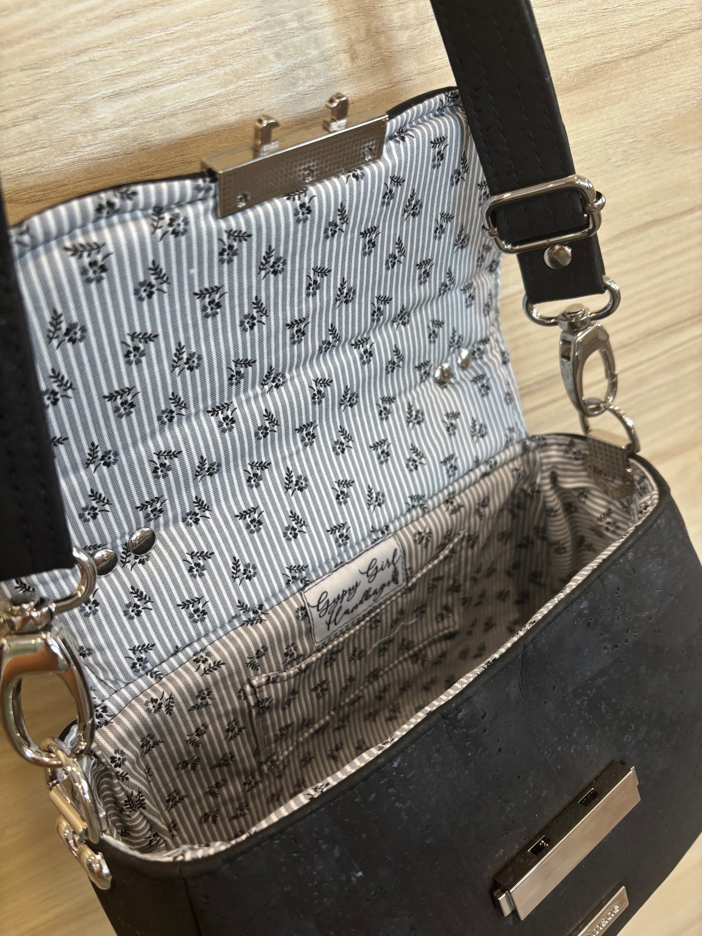 ***Mabel Handbag/Crossbody Bag in Cork