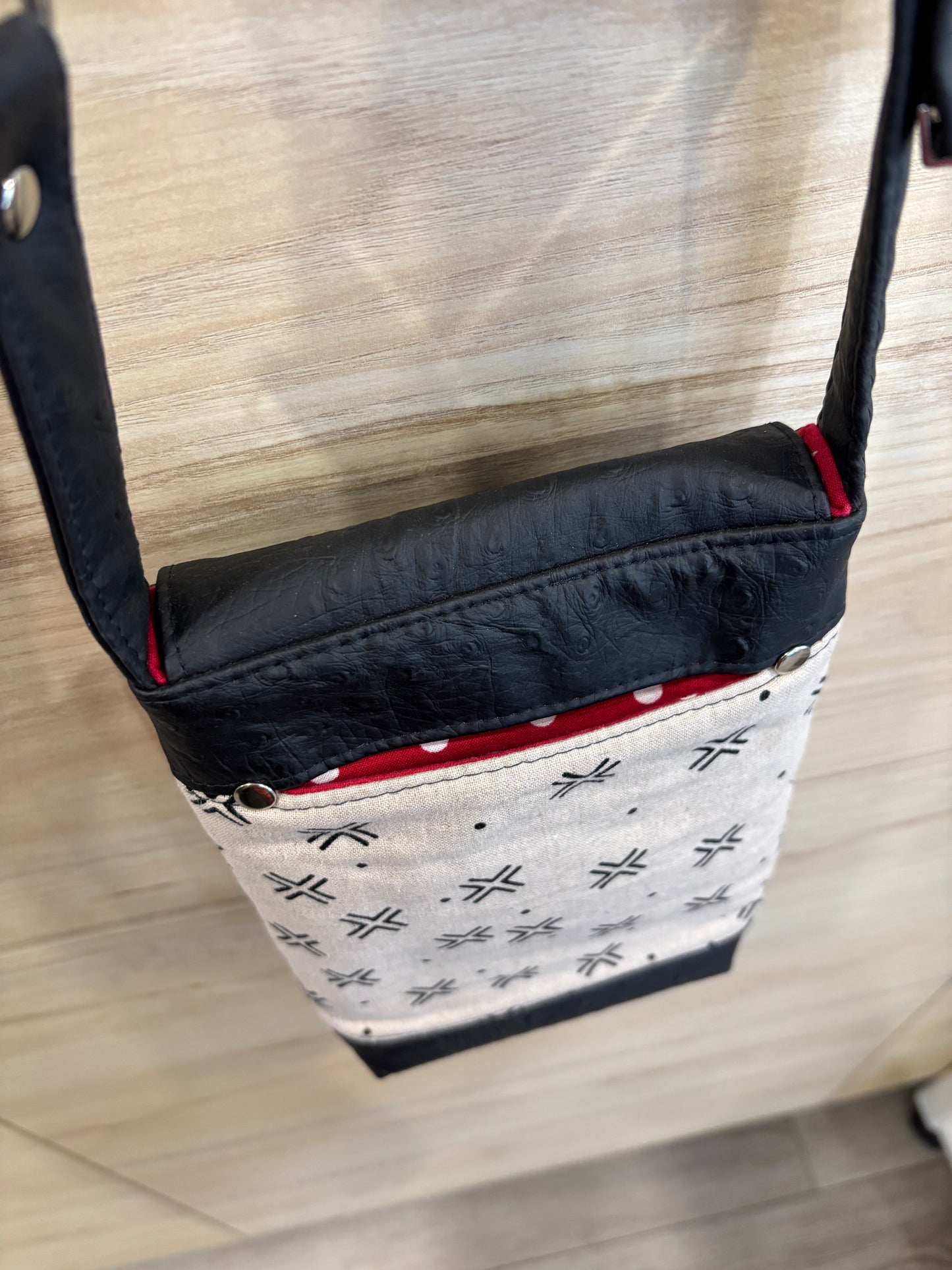 Mighty Midi in Vinyl and Linen