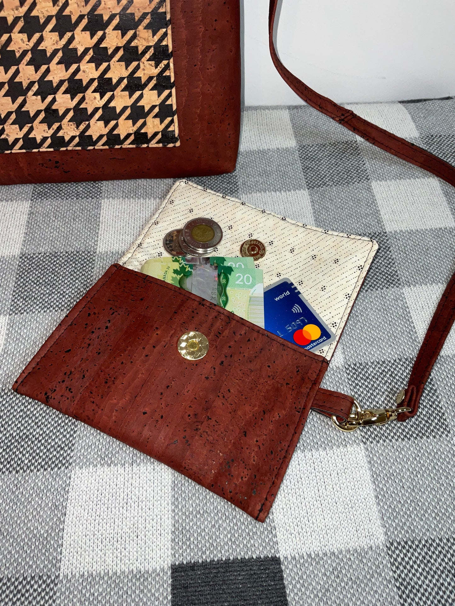 Anti-Theft Crossbody Bag & Purse in CORK