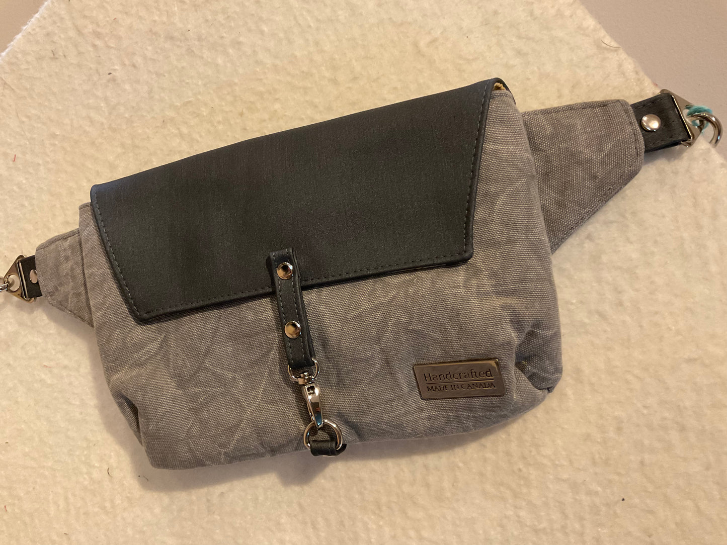 Haralson Hip Bag - Cork/Waxed Canvas