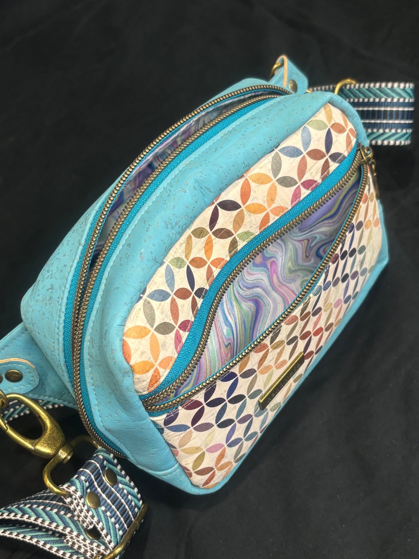 Rayna Sling Bag - Cork